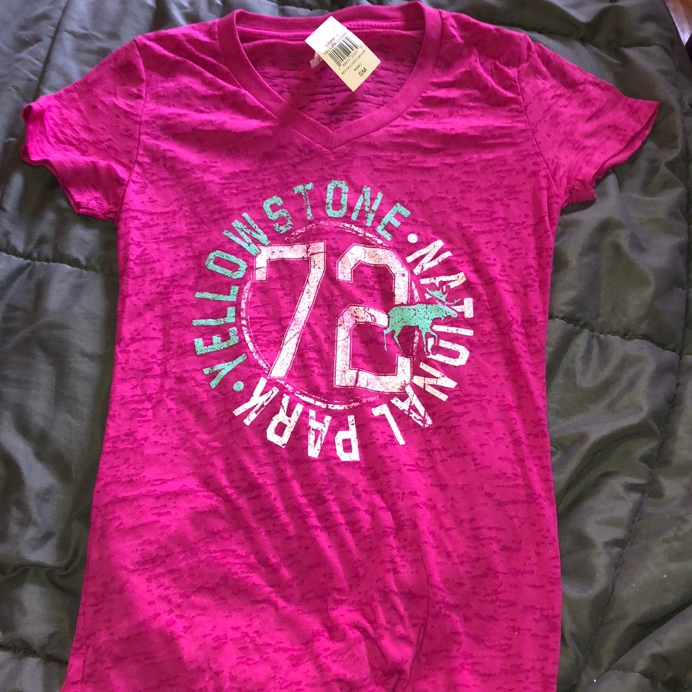 NWT Yellowstone National Park t-shirt